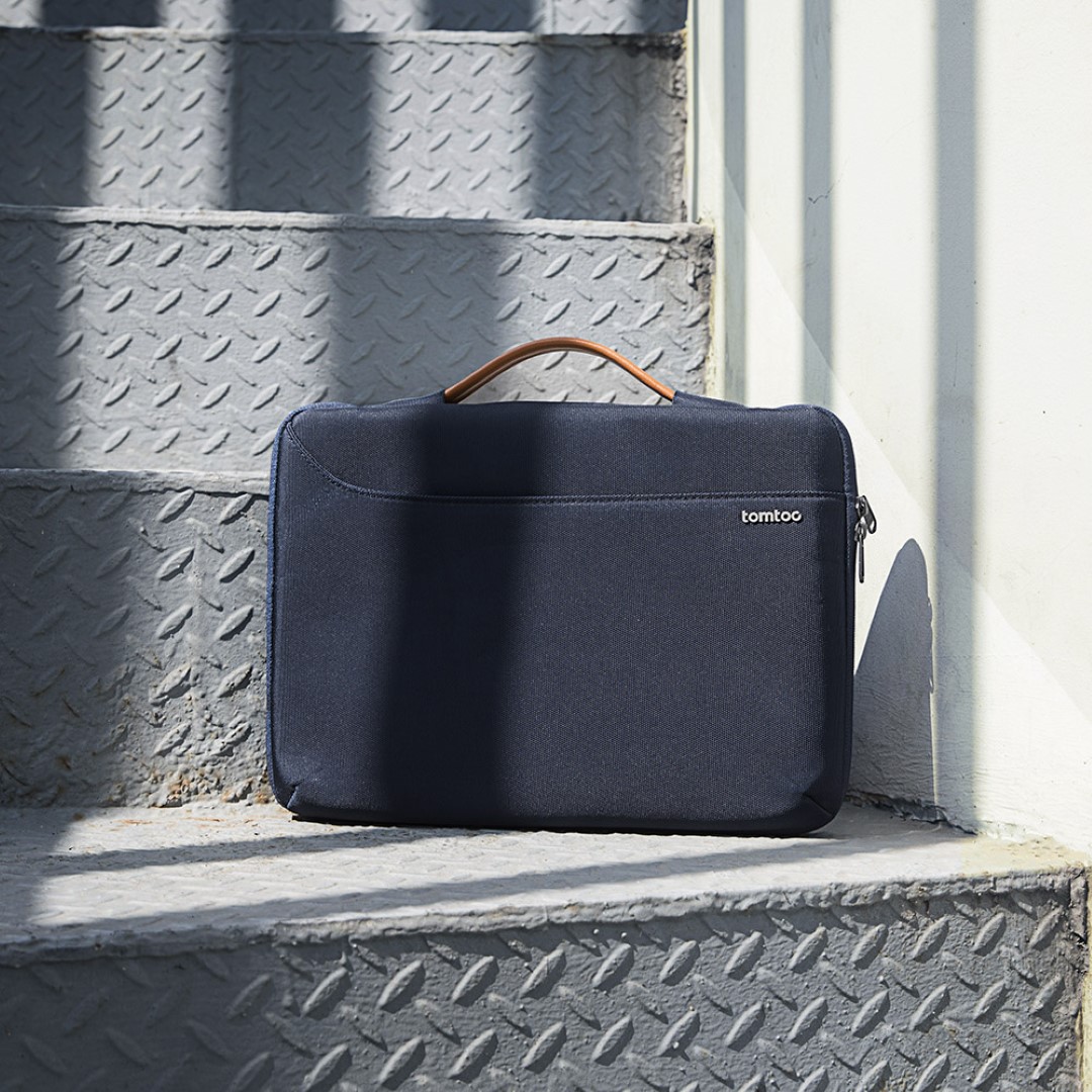 TÚI XÁCH TOMTOC (USA) DEFENDER HANDBAG MACBOOK PRO 16″ – A22F2